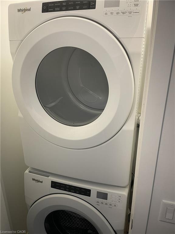 404-55 Duke Street W, Kitchener, ON - Indoor Photo Showing Laundry Room