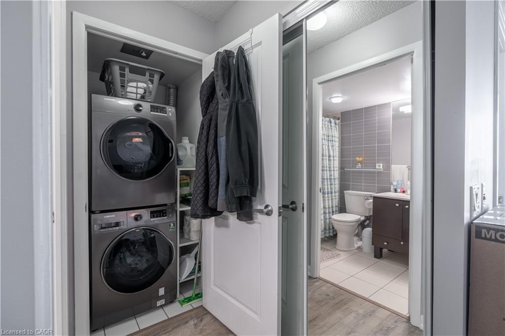 2903-225 Sherway Gardens Road, Toronto, ON - Indoor Photo Showing Laundry Room