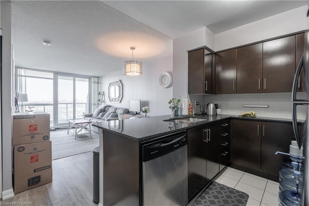 2903-225 Sherway Gardens Road, Toronto, ON - Indoor Photo Showing Kitchen