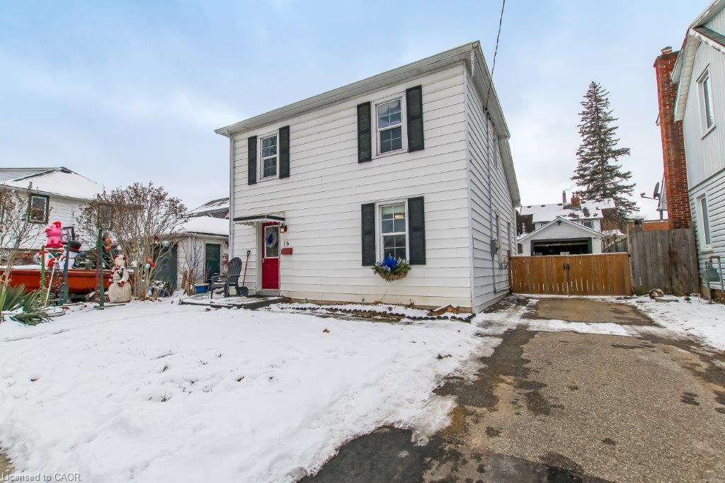 16 King Lane, Simcoe, ON - Outdoor