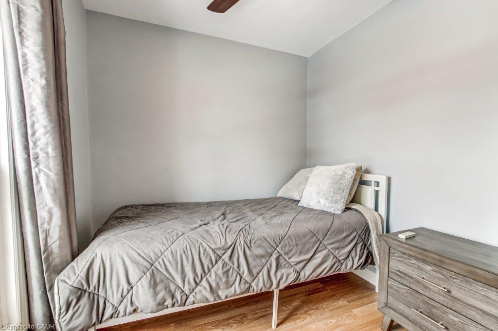 16 King Lane, Simcoe, ON - Indoor Photo Showing Bedroom