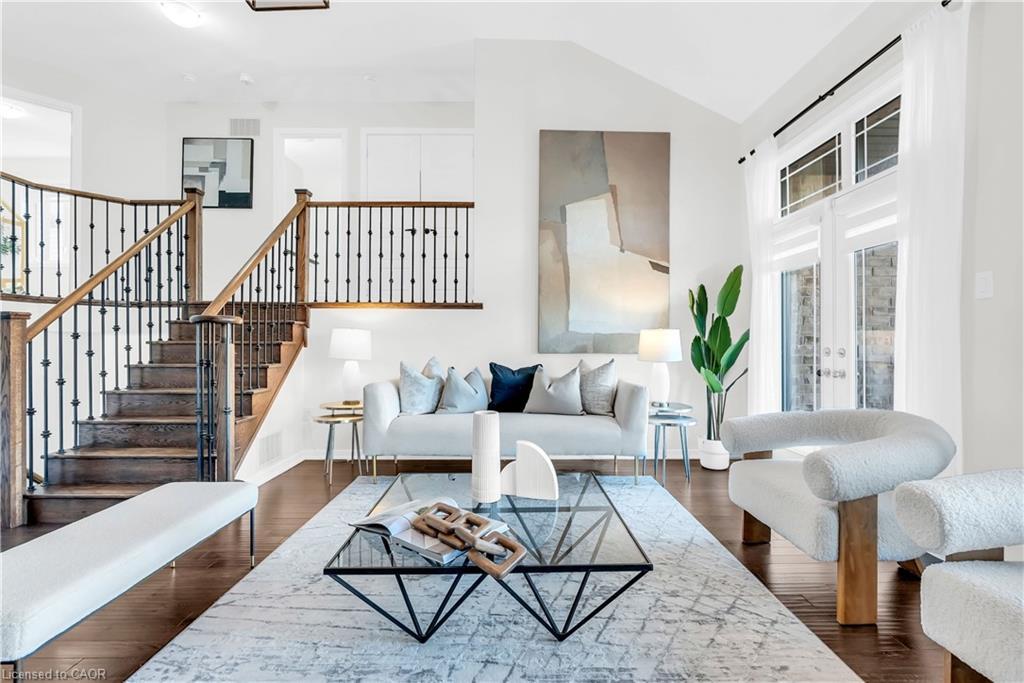 35 Bedrock Drive, Stoney Creek, ON - Indoor Photo Showing Living Room