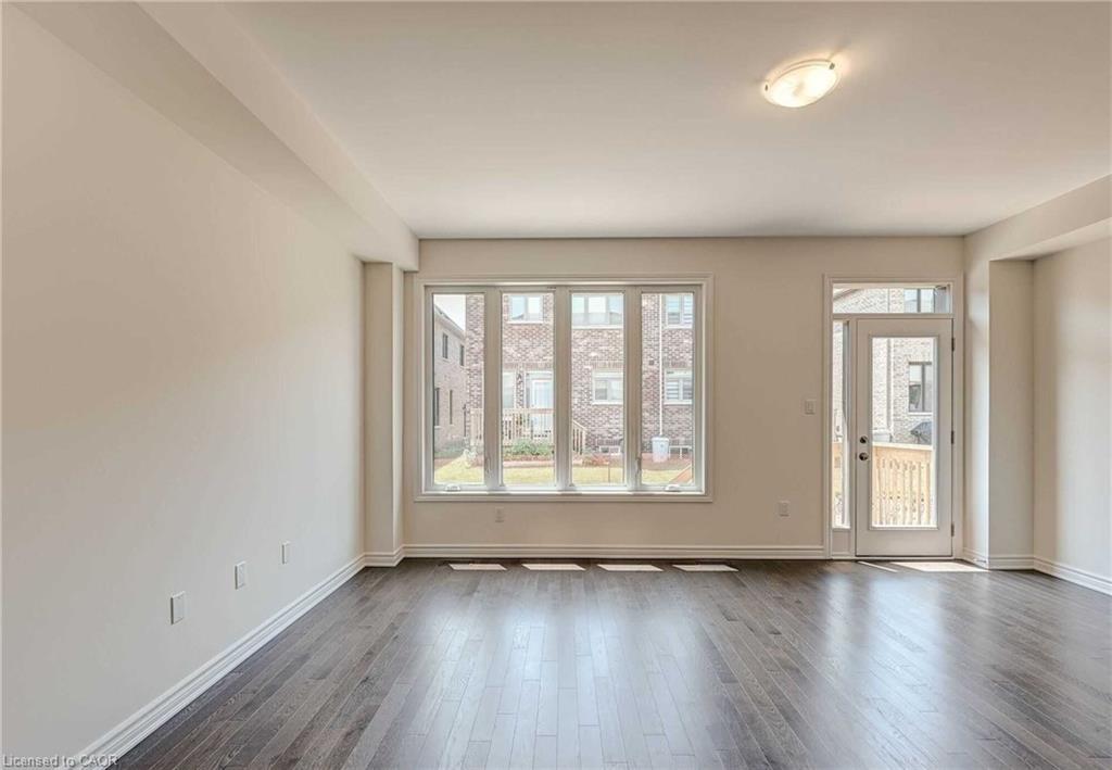 1183 Restivo Lane, Halton, ON - Indoor Photo Showing Other Room