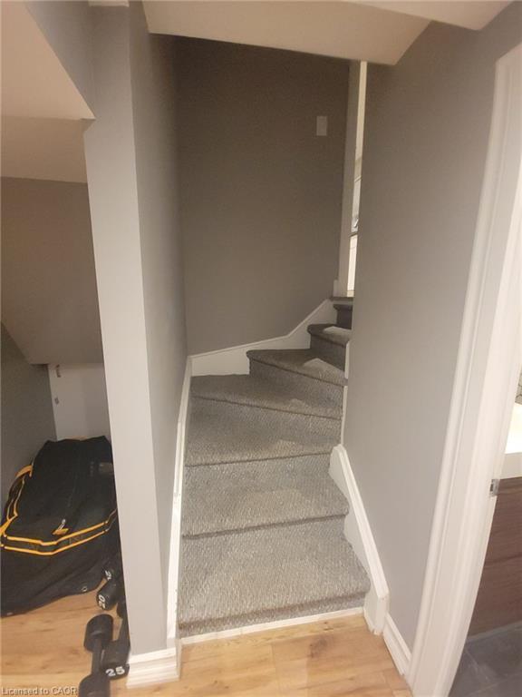 5486 Hixon Avenue, Burlington, ON - Indoor Photo Showing Other Room