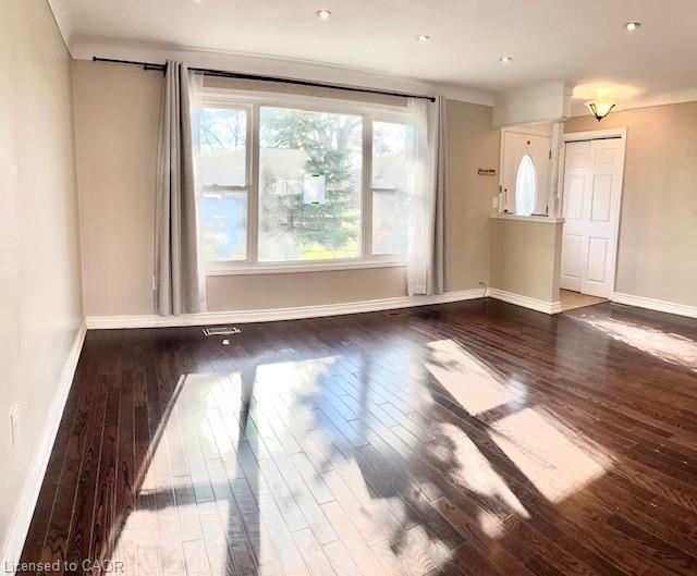 7053 Bonnie Street, Niagara Falls, ON - Indoor Photo Showing Other Room