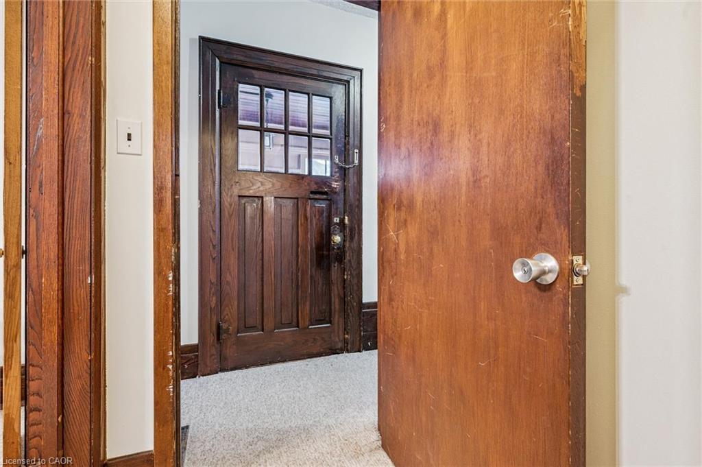 240 Paisley Street, Guelph, ON - Indoor Photo Showing Other Room