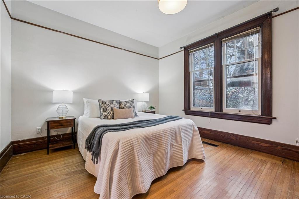 240 Paisley Street, Guelph, ON - Indoor Photo Showing Bedroom