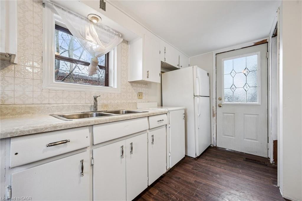 240 Paisley Street, Guelph, ON - Indoor Photo Showing Kitchen With Double Sink