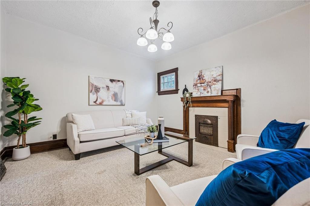 240 Paisley Street, Guelph, ON - Indoor