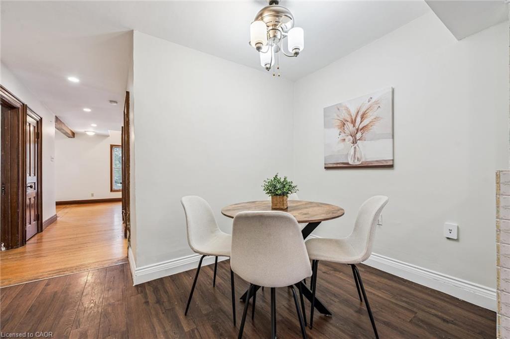 240 Paisley Street, Guelph, ON - Indoor Photo Showing Dining Room