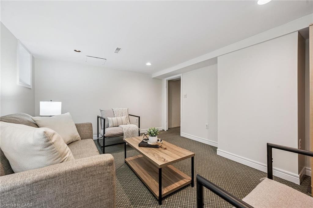 240 Paisley Street, Guelph, ON - Indoor Photo Showing Other Room