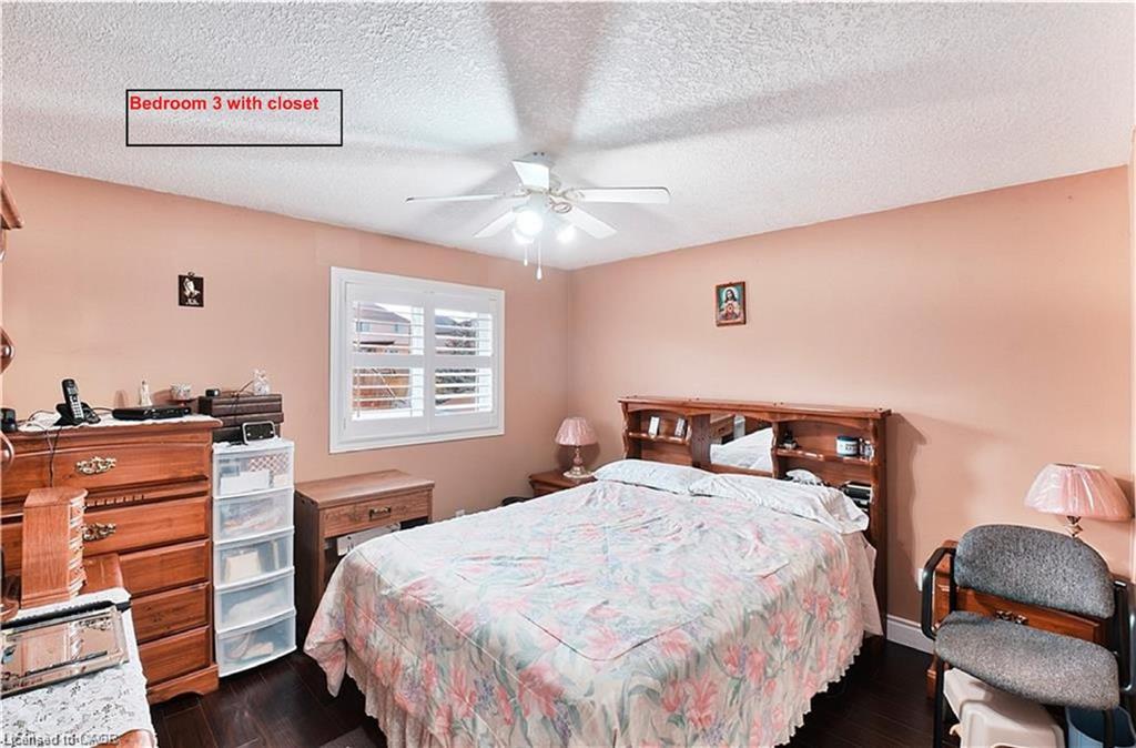 112 Hollyridge Crescent, Kitchener, ON - Indoor Photo Showing Bedroom