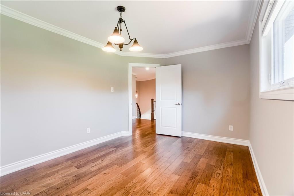 9 Elite Road, Caledon, ON - Indoor Photo Showing Other Room