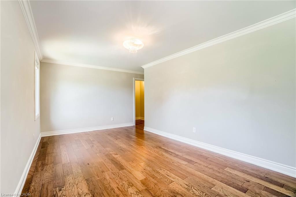 9 Elite Road, Caledon, ON - Indoor Photo Showing Other Room