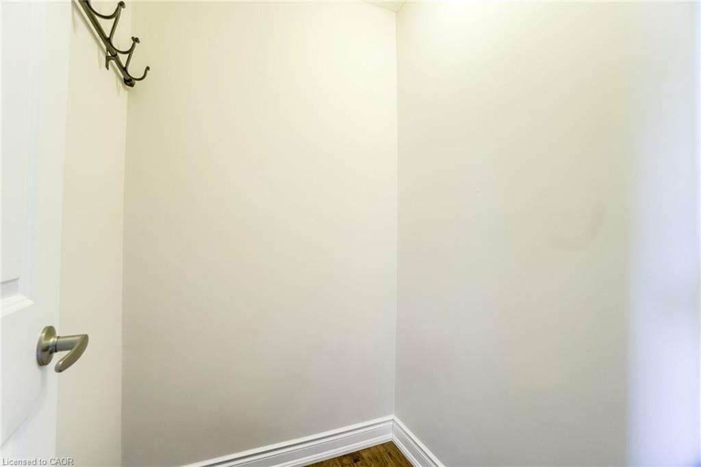 9 Elite Road, Caledon, ON - Indoor