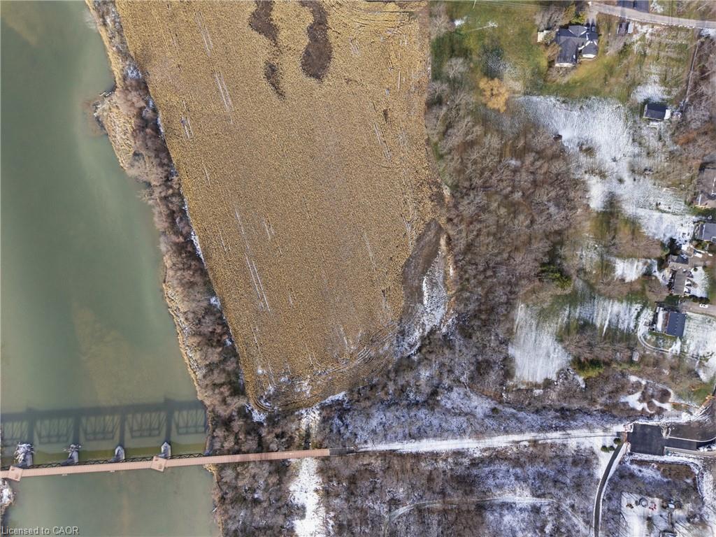 Pt Blk H S/S Indian Street, Cayuga, ON