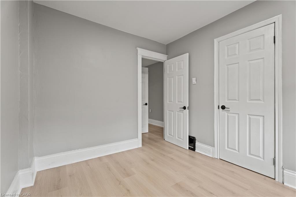88 Gage Avenue S, Hamilton, ON - Indoor Photo Showing Other Room