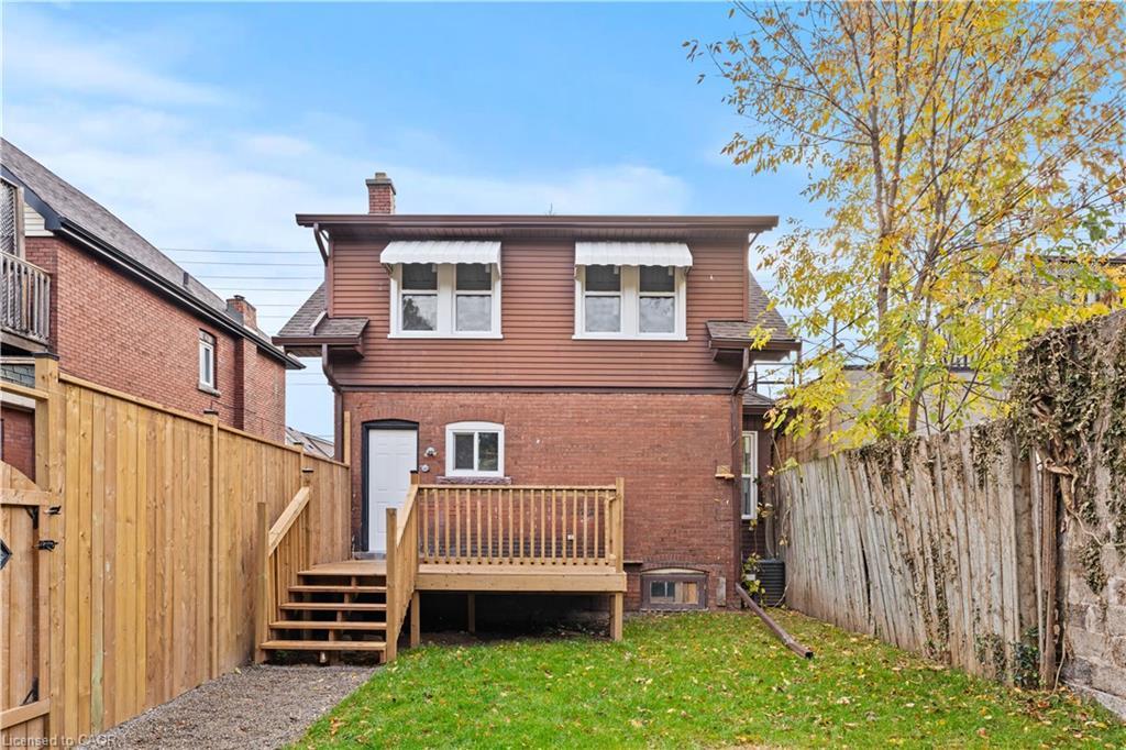 88 Gage Avenue S, Hamilton, ON - Outdoor With Deck Patio Veranda