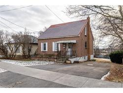 29 Donald Street Belleville, ON K8P 2J1