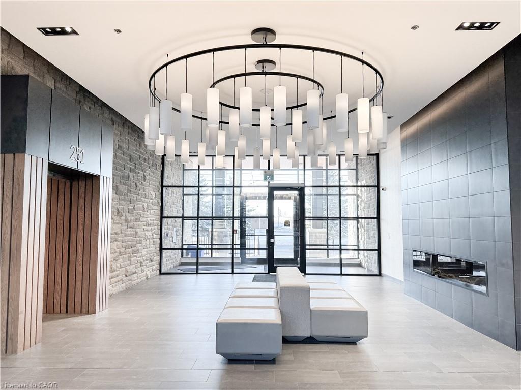 504-251 Northfield Drive E, Waterloo, ON - Indoor Photo Showing Other Room