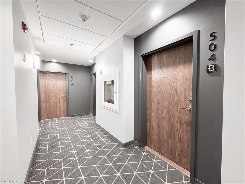 504-251 Northfield Drive E, Waterloo, ON - Indoor Photo Showing Other Room