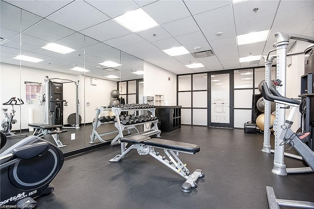 504-251 Northfield Drive E, Waterloo, ON - Indoor Photo Showing Gym Room
