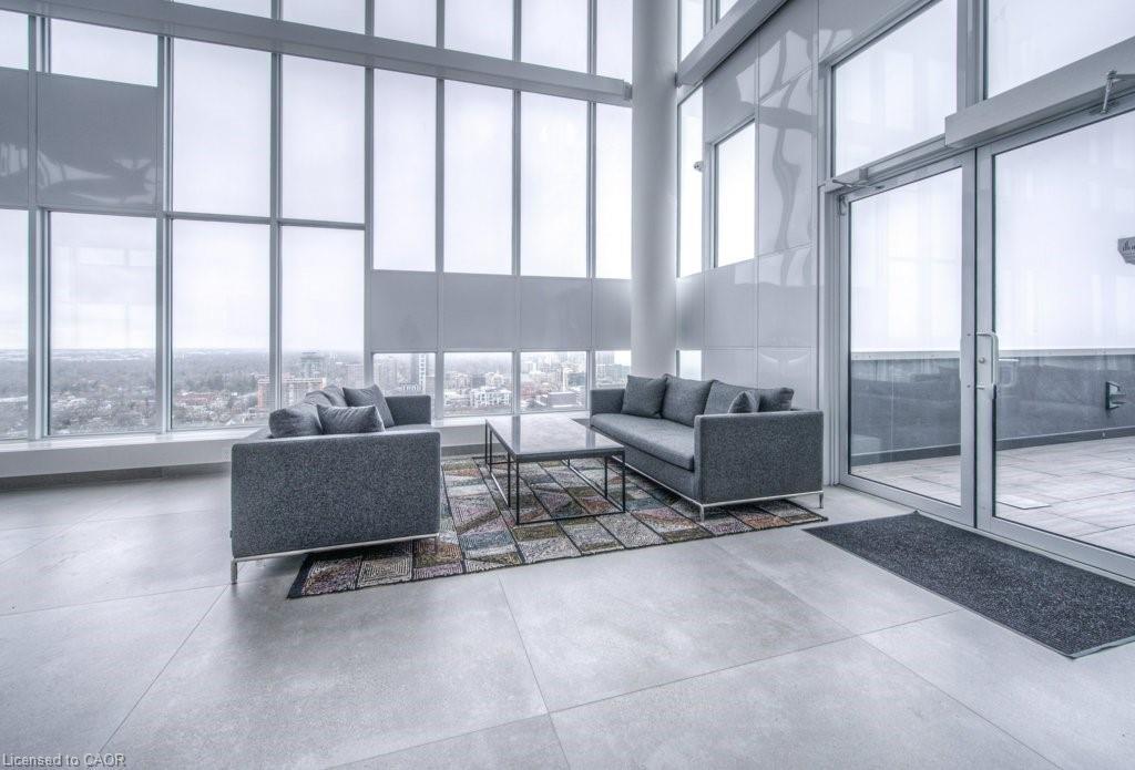 705-500 Brock Avenue, Burlington, ON - Indoor