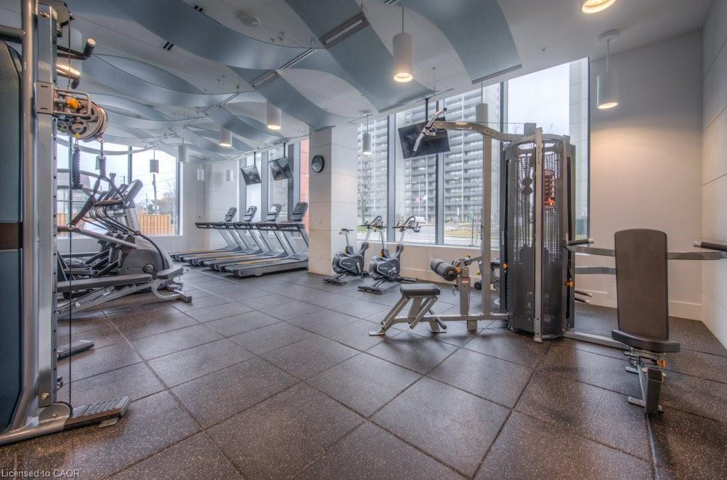705-500 Brock Avenue, Burlington, ON - Indoor Photo Showing Gym Room