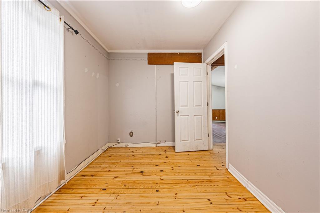70 Hillview Street, Hamilton, ON - Indoor Photo Showing Other Room
