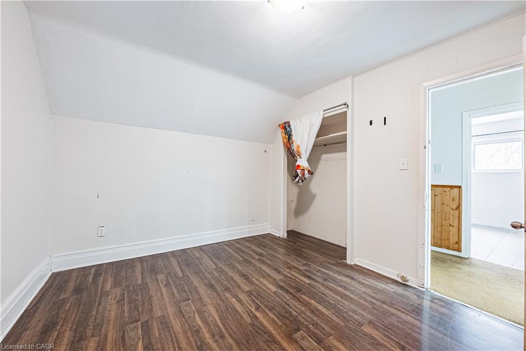 70 Hillview Street, Hamilton, ON - Indoor Photo Showing Other Room