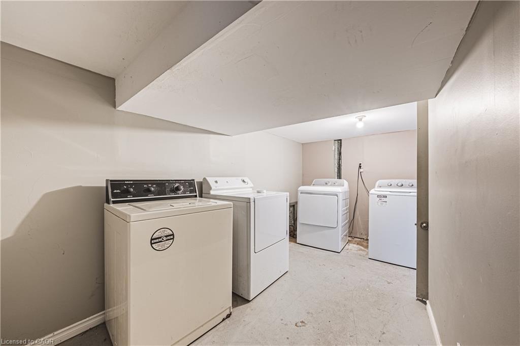 70 Hillview Street, Hamilton, ON - Indoor Photo Showing Laundry Room