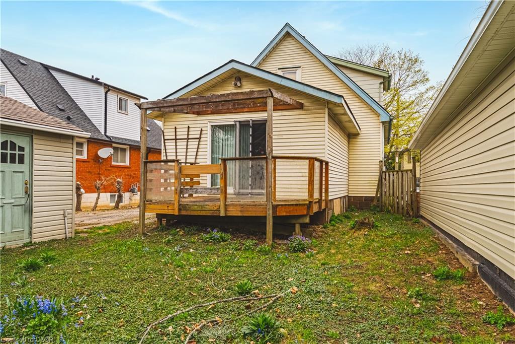 70 Hillview Street, Hamilton, ON - Outdoor