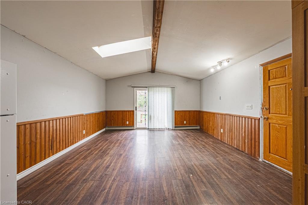 70 Hillview Street, Hamilton, ON - Indoor Photo Showing Other Room