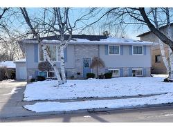 41 Mergl Drive Port Dover, ON N0A 1N4