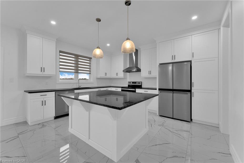 219 Cowan Court, Amherstburg, ON - Indoor Photo Showing Kitchen With Upgraded Kitchen