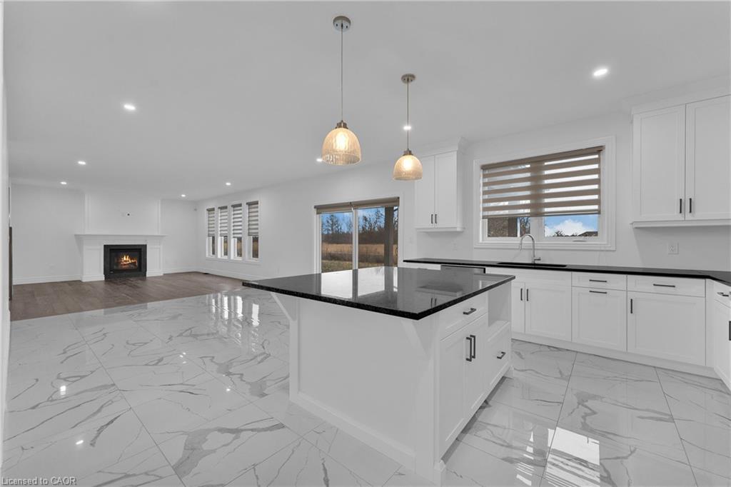 219 Cowan Court, Amherstburg, ON - Indoor Photo Showing Other Room