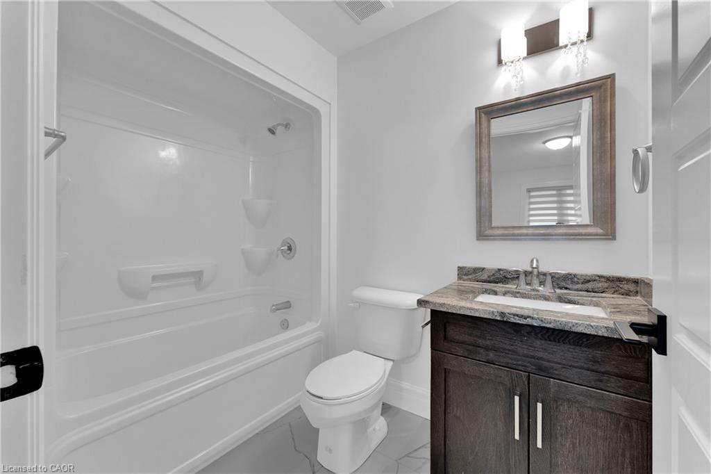 219 Cowan Court, Amherstburg, ON - Indoor Photo Showing Bathroom