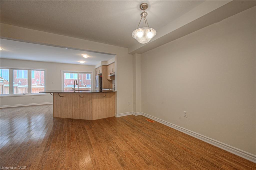 32-19 Ridge Road, Cambridge, ON - Indoor Photo Showing Other Room