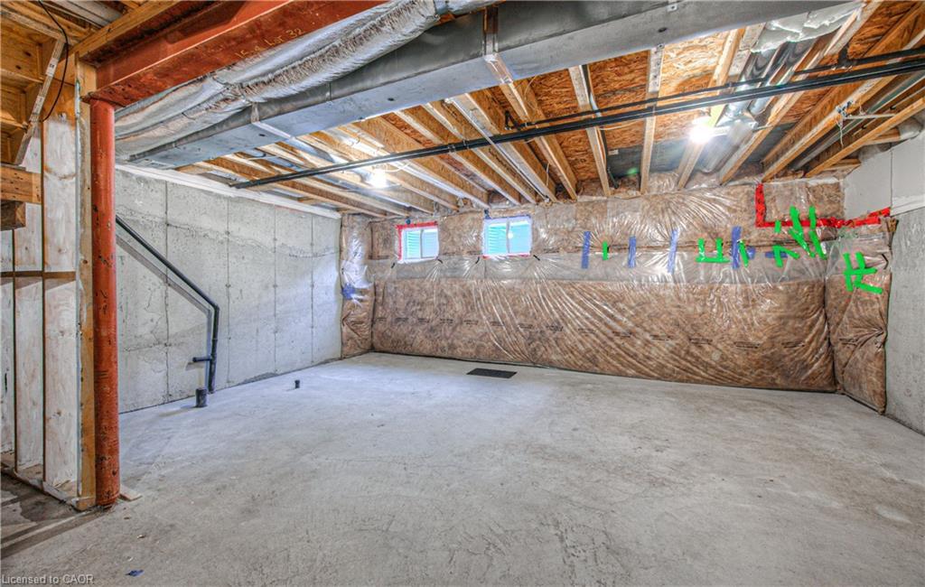 32-19 Ridge Road, Cambridge, ON - Indoor Photo Showing Basement