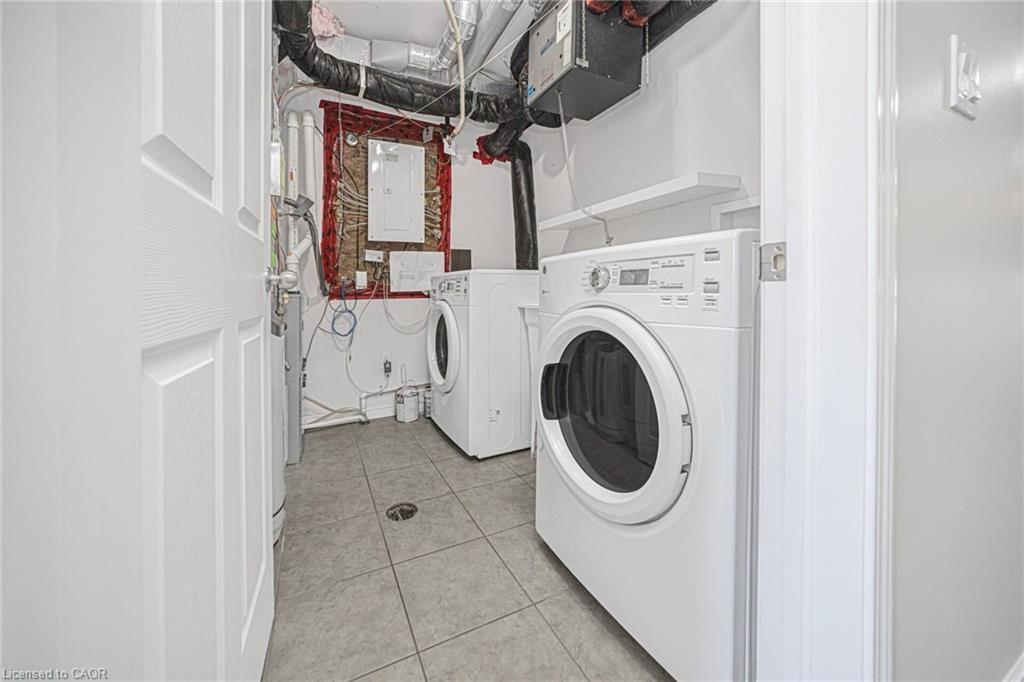 18 C-388 Old Huron Road, Kitchener, ON - Indoor Photo Showing Laundry Room