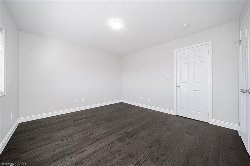 18 C-388 Old Huron Road, Kitchener, ON - Indoor Photo Showing Other Room