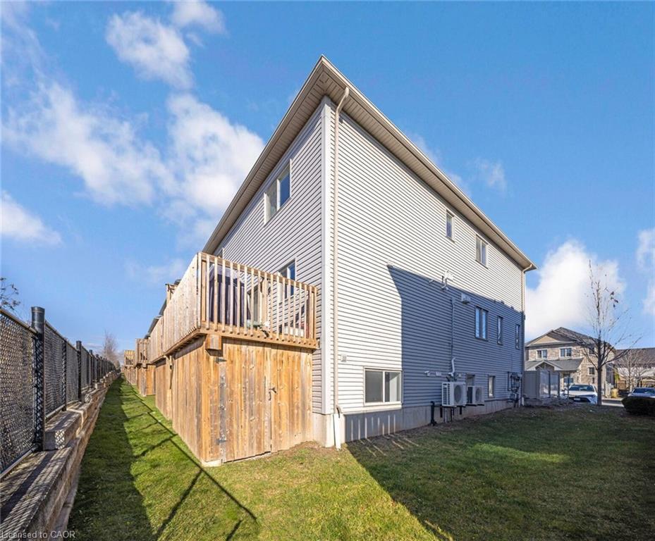 18 C-388 Old Huron Road, Kitchener, ON - Outdoor