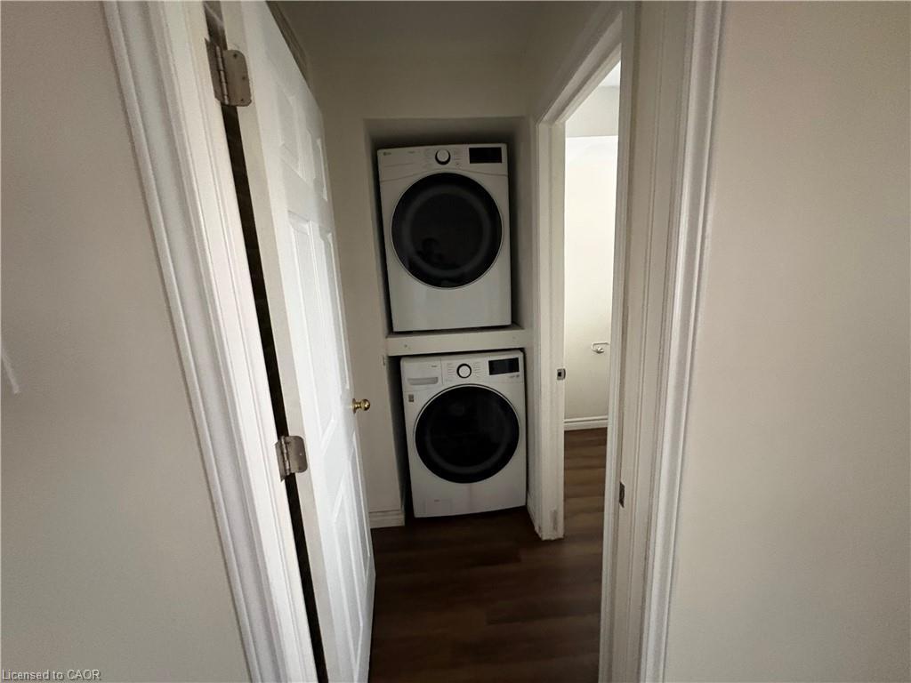 Upper-35 Melrose Place, Guelph, ON - Indoor Photo Showing Laundry Room