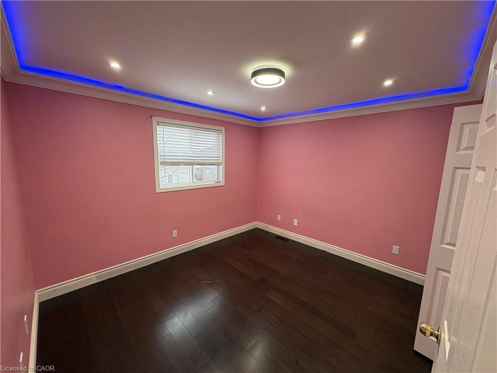 Upper-35 Melrose Place, Guelph, ON - Indoor Photo Showing Other Room