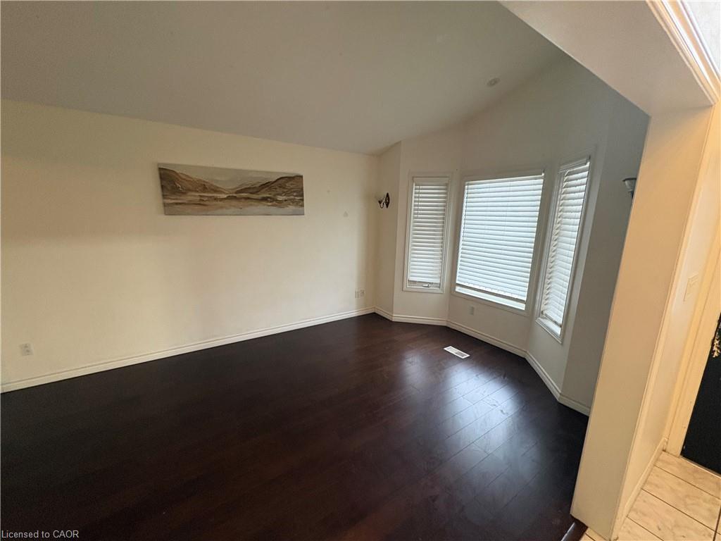 Upper-35 Melrose Place, Guelph, ON - Indoor Photo Showing Other Room