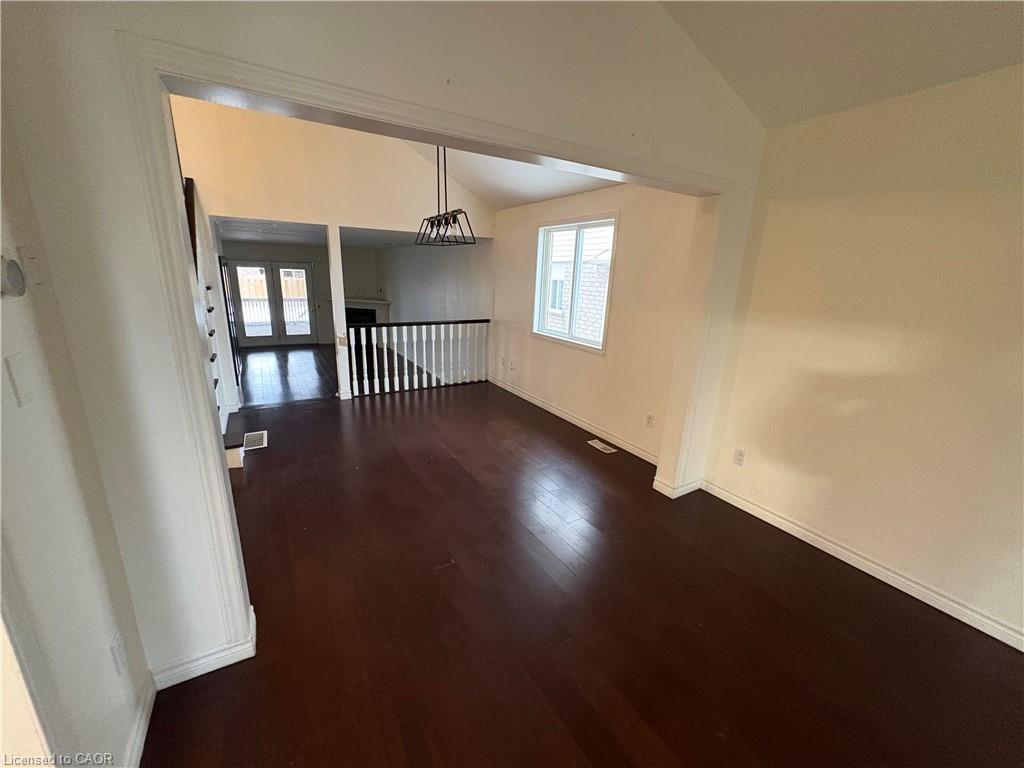 Upper-35 Melrose Place, Guelph, ON - Indoor Photo Showing Other Room