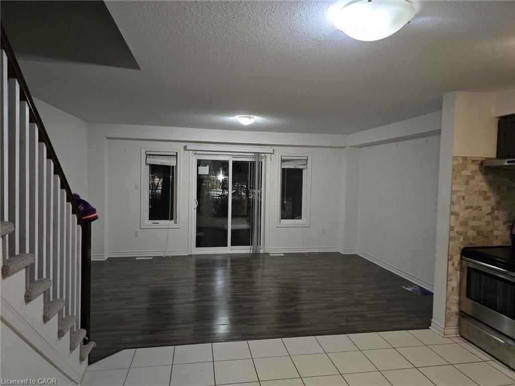 21 Arlington Crescent, Guelph, ON - Indoor