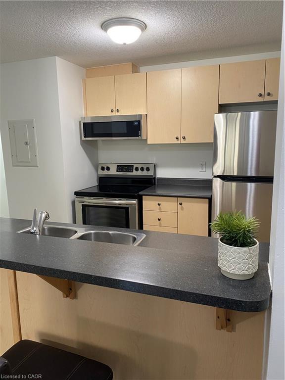 1C-45 Cedarhill Crescent, Kitchener, ON - Indoor Photo Showing Kitchen With Stainless Steel Kitchen With Double Sink
