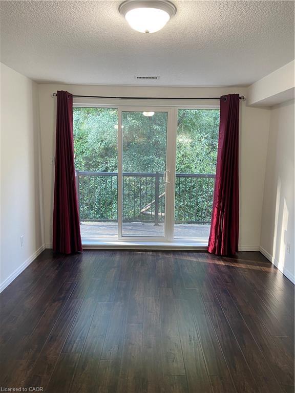 1C-45 Cedarhill Crescent, Kitchener, ON - Indoor Photo Showing Other Room