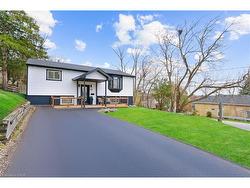 19 Broad Street Brantford, ON N3R 7E1